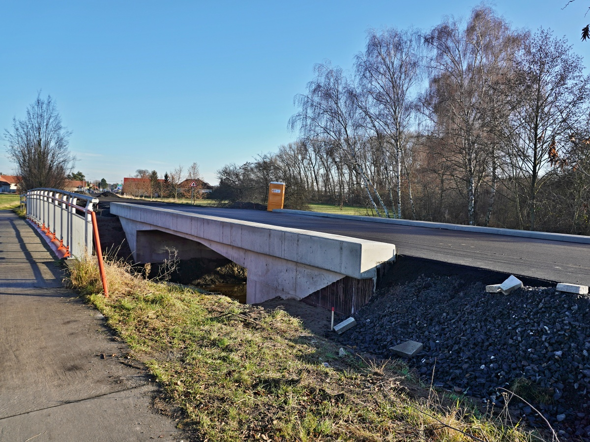 Most přes Výrovku zbourán