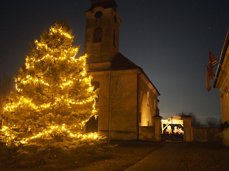 Advent u zvonice a Vánoce v kostele