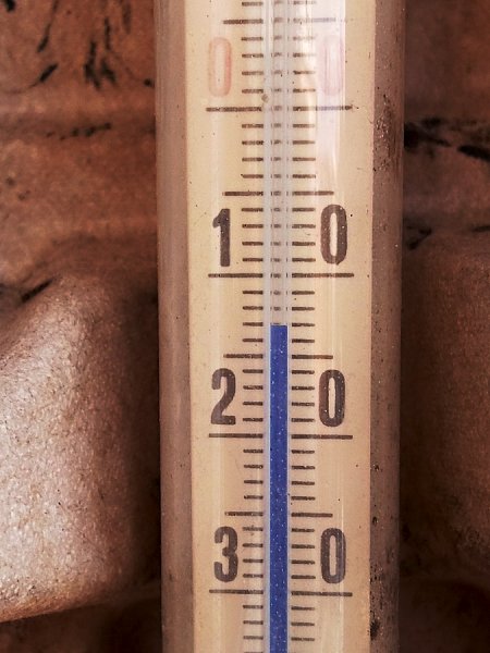 Teplota v Kostelce v 9 hodin dne 11. ledna 2017