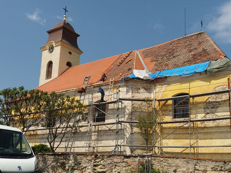 Oprava katolického kostela