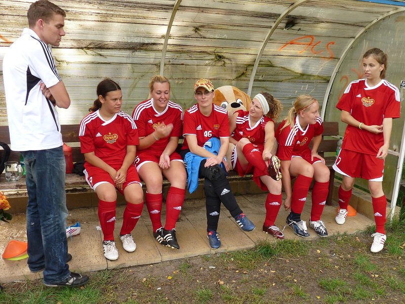 Garda Kostelní Lhota-ženy Dukla Praha 5:2 dne 6.8.2011 při oslavách 90 let sportu v obci