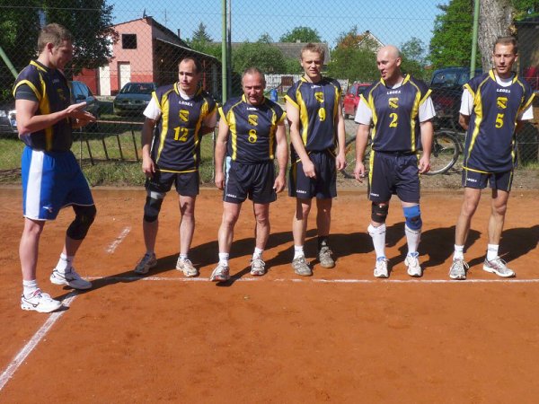 Volejbal v Kostelní Lhotě 2.5.2009