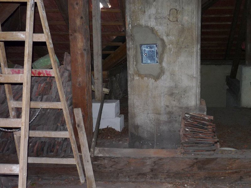 Oprava bývalé fary dne 3.11.2010