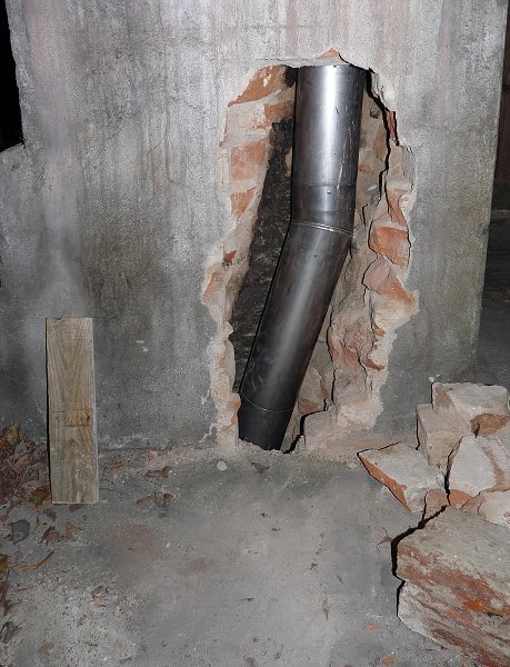 Oprava bývalé fary dne 3.11.2010