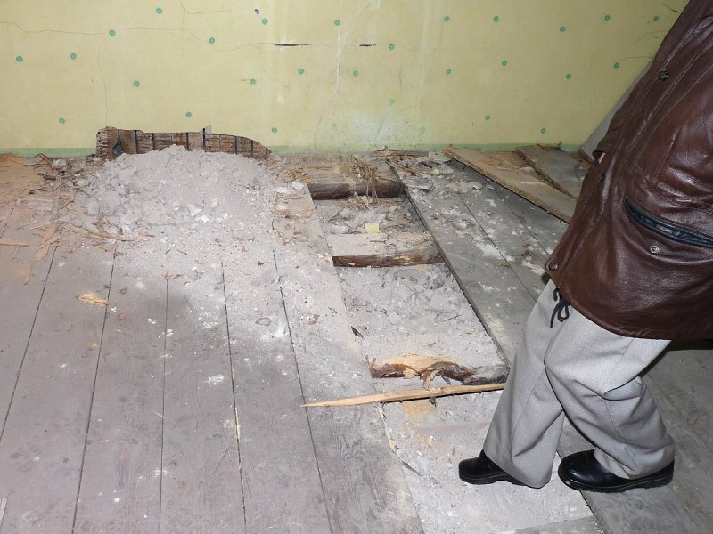 Oprava bývalé fary dne 10. a 22. 11. 2010