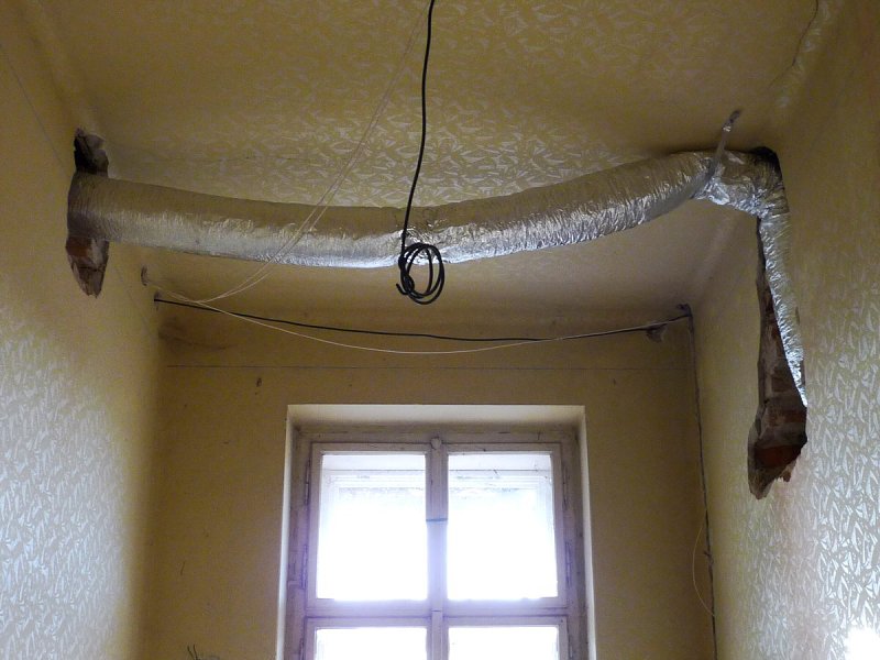 Oprava bývalé fary dne 25. a 30. 11. 2010