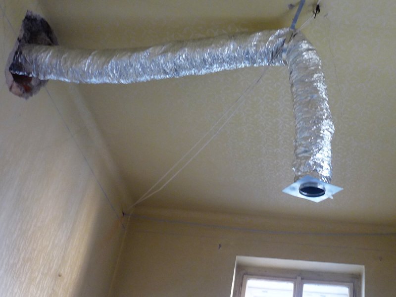 Oprava bývalé fary dne 25. a 30. 11. 2010