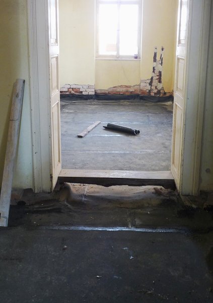 Oprava bývalé fary dne 25. a 30. 11. 2010