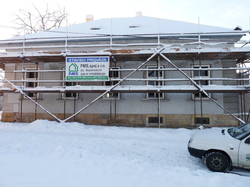 Oprava bývalé fary dne 25. a 30. 11. 2010