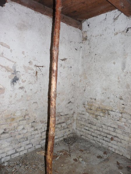 Bývalý domek hrobníka dne 26. 11. 2010