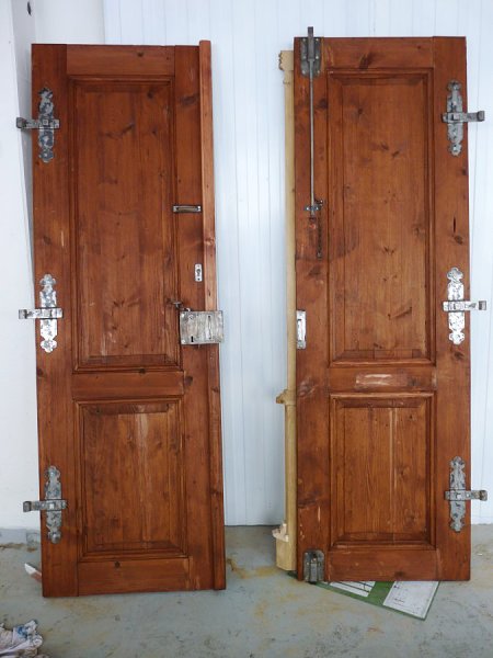 Rekonstrukce dvěří bývalé fary dne 15. 12. 2010