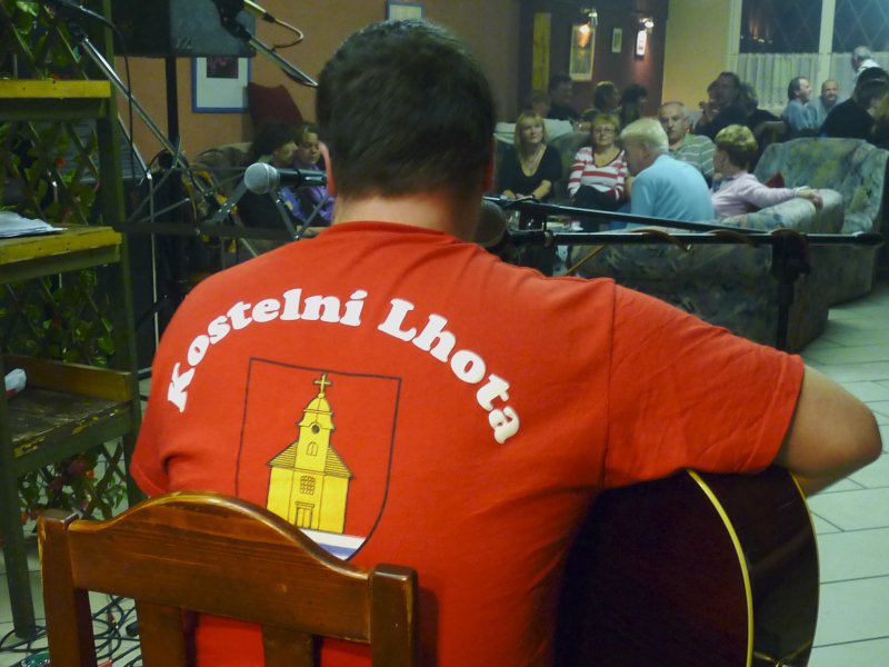 Country večer v Kostelní Lhotě Na Růžku dne 15.1.2011