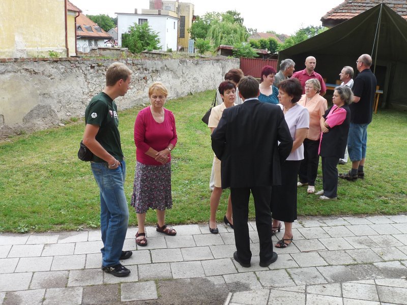 Otevření nové budovy OÚ Kostelní Lhota v opravené bývalé faře dne 18.6.2011