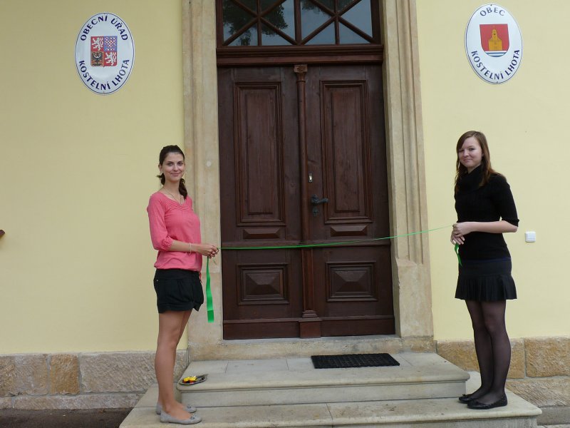 Otevření nové budovy OÚ Kostelní Lhota v opravené bývalé faře dne 18.6.2011