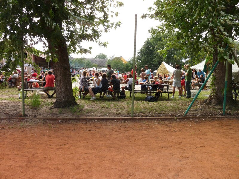      Oslavy 90 let sportu v Kostelní Lhotě dne 6.8.2011